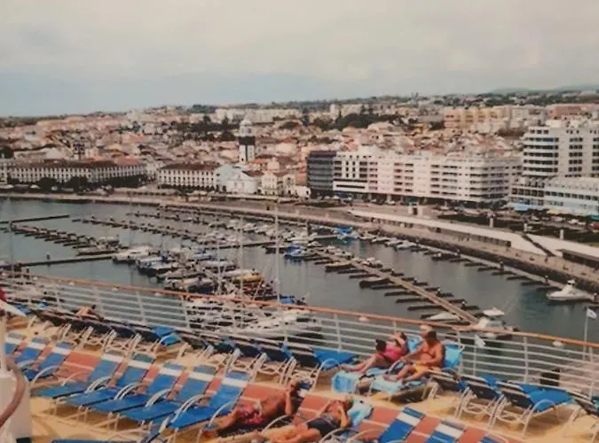 T3 Lägenhet Ponta Delgada